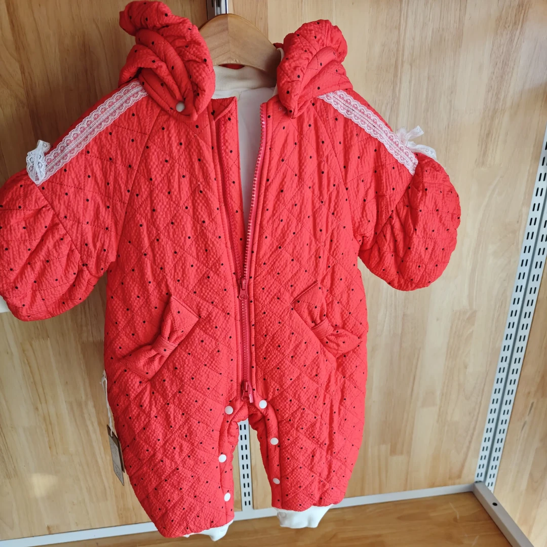 公司样衣300克厚棉婴儿冬季外出连体抱服，衣长62适合70到75公分