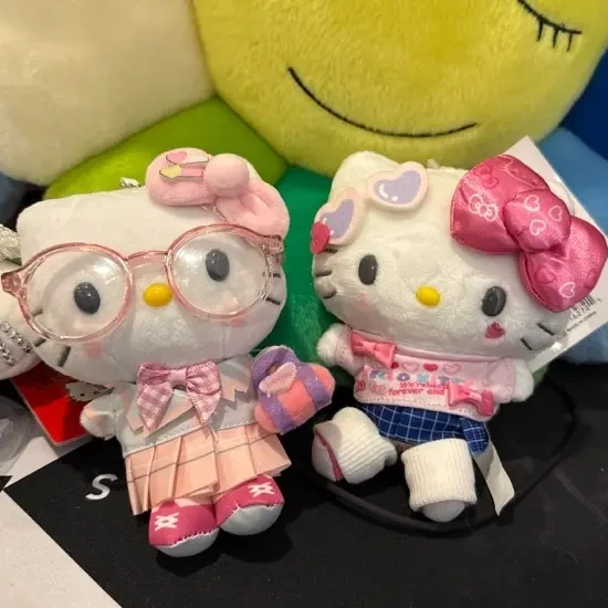 Yumi手作 甜心草莓 圣诞节礼物钥匙扣包挂kitty挂件