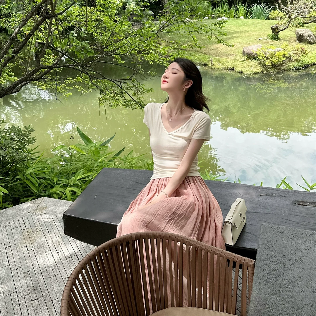 5折Howalook 绵绵Tee 简单好身材的收腰弹力褶皱醋酸针织V领短袖