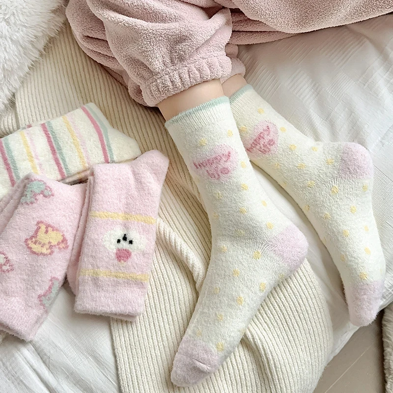 粉色毛绒袜子女日系毛绒甜美可爱女袜加绒加厚保暖居家睡眠中筒袜