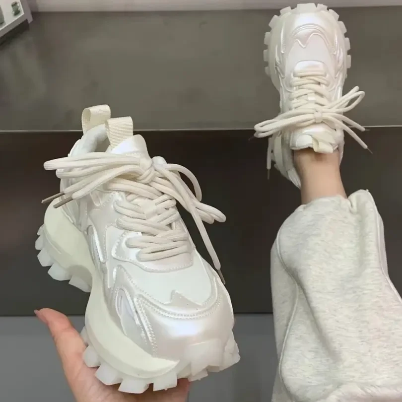 欧洲站时尚珠光系带厚底松糕老爹鞋女显瘦小蛮腰运动鞋小白鞋女鞋