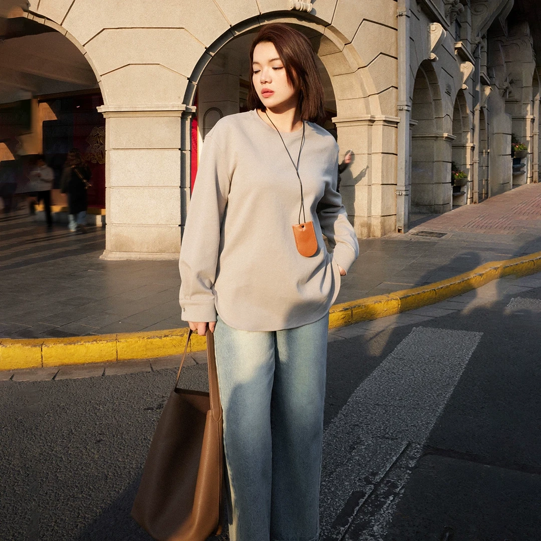 PLUSMALL 空气奶油派 棉混纺针织亲肤挺括休闲风圆弧下摆圆领卫衣
