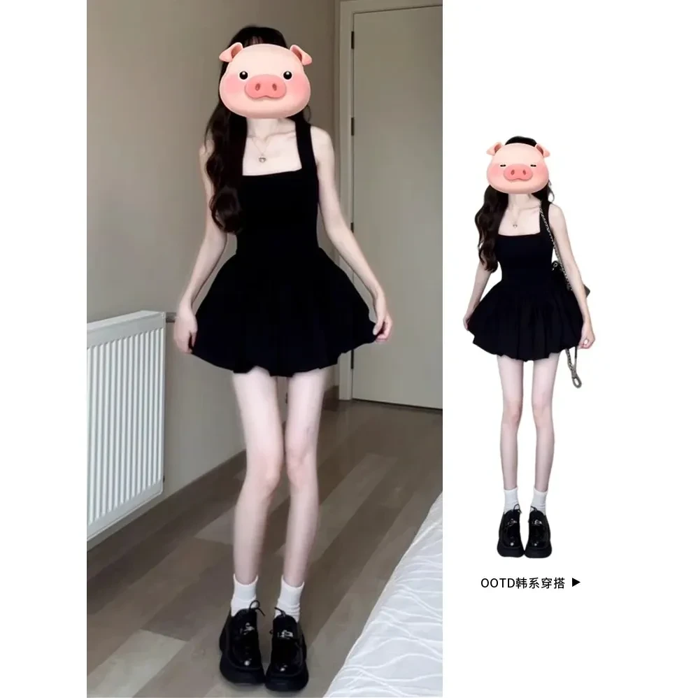 黑色花苞裙收腰吊带连衣裙女夏日漂亮绝美小黑裙子蓬掐腰a字短款