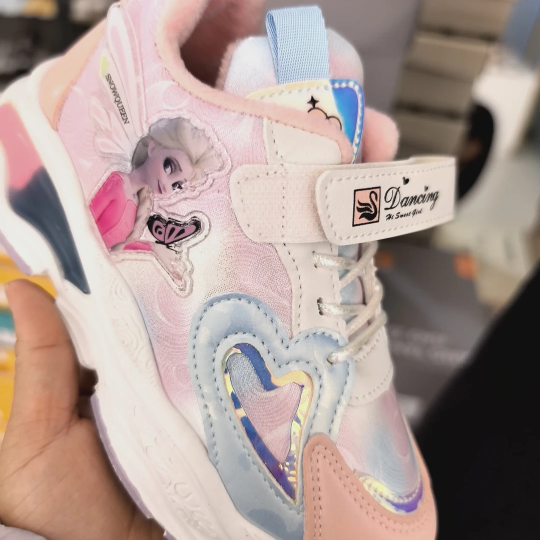 女童艾莎运动鞋春秋新款公主鞋软底爱心跑步鞋中大童运动休闲188