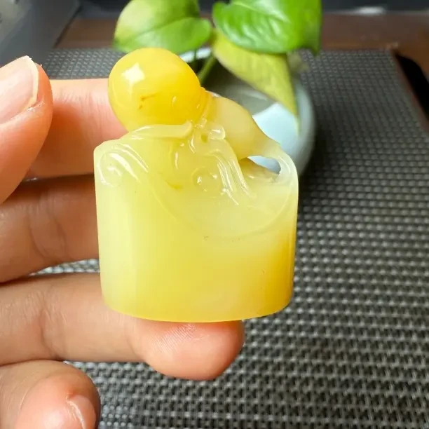 寿山石手工雕刻《葫芦》