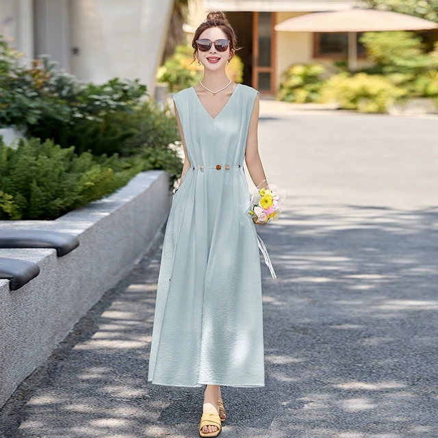 气质无袖白色连衣裙2025巨好看夏装高级感长裙超好看独特漂亮裙子