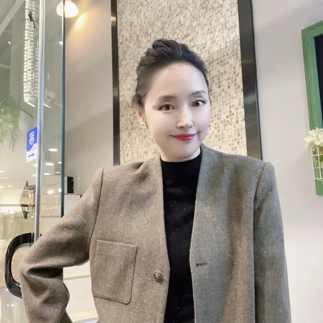 美拉德棕色轻奢高级感小香风秋季女士西装外套