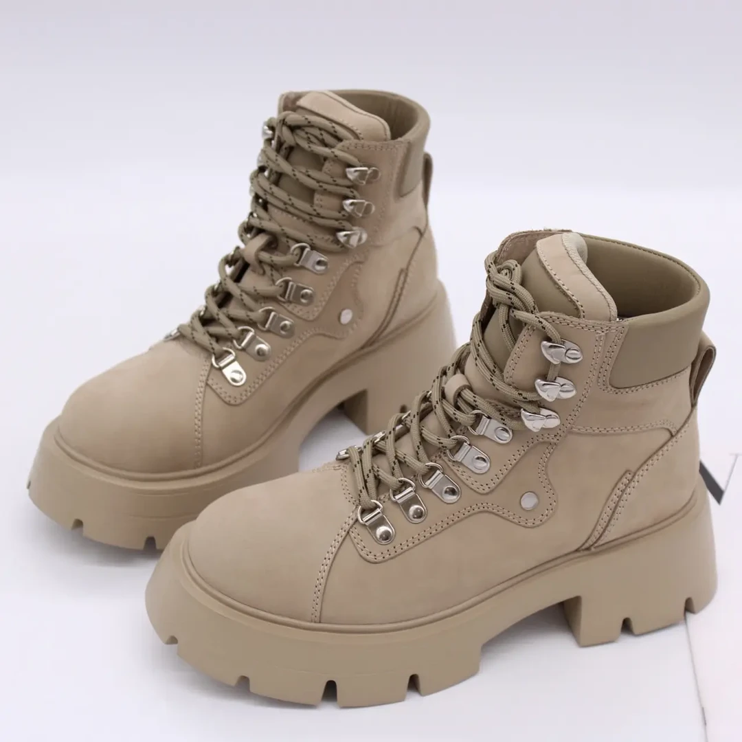 福利款时尚纯皮马丁靴