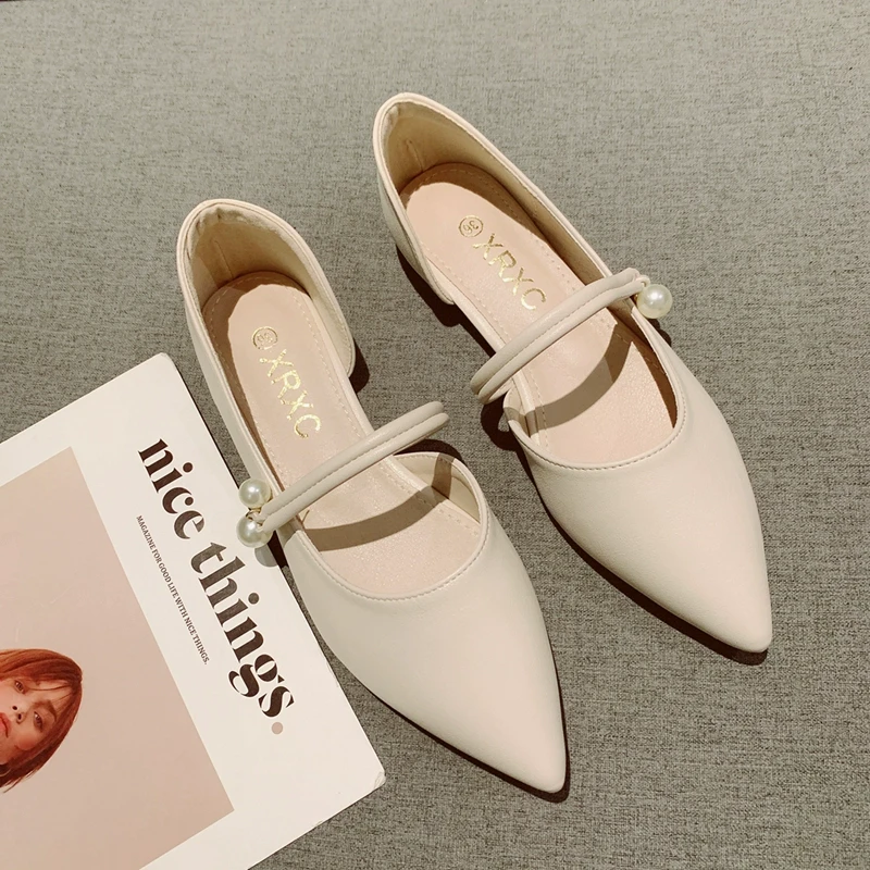 法式一字带浅口尖头侧空单鞋女2025年新款温柔风舒适软底大码瓢鞋