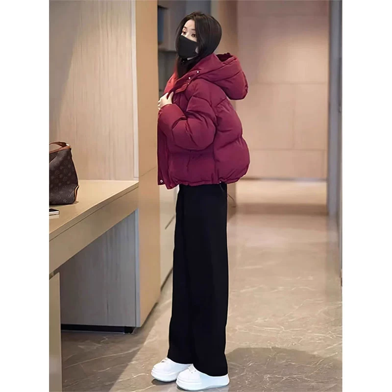 今年流行加厚短款连帽面包服外套女冬季2025新款复古百搭时尚棉服