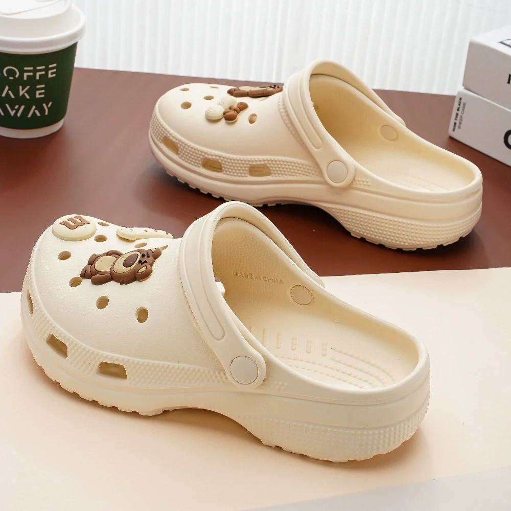 洞洞鞋女新款海边云朵轻便防滑软底外穿沙滩超火不累脚医护包头拖