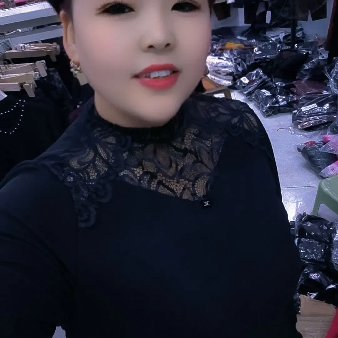 长袖常规纯色蕾丝抗起球拼接镂领空显瘦加绒厚款半高领打底衫