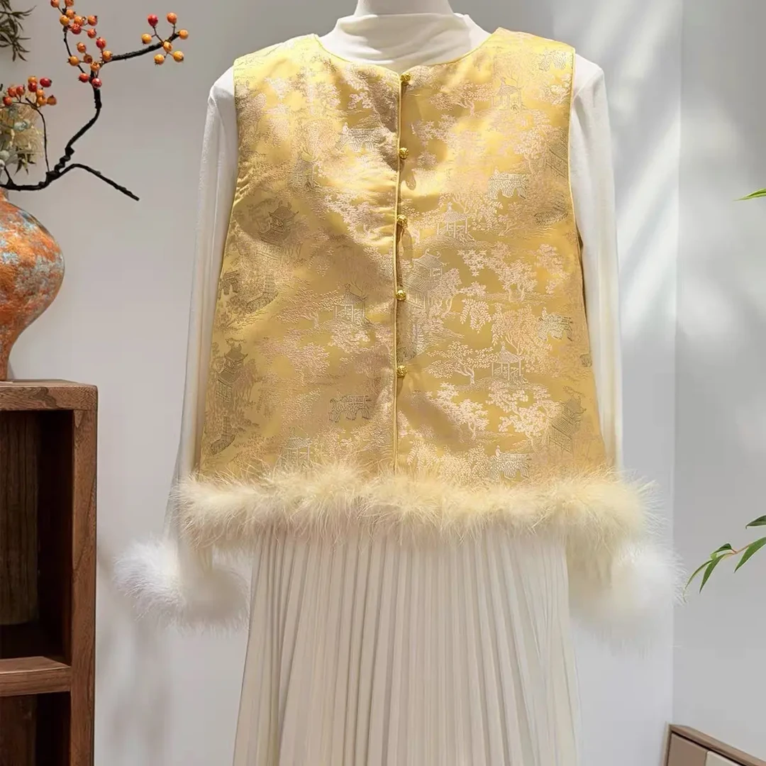 洋气显白黄色新中式鸵鸟毛夹棉马甲女日常年轻减龄拼接外穿背冬