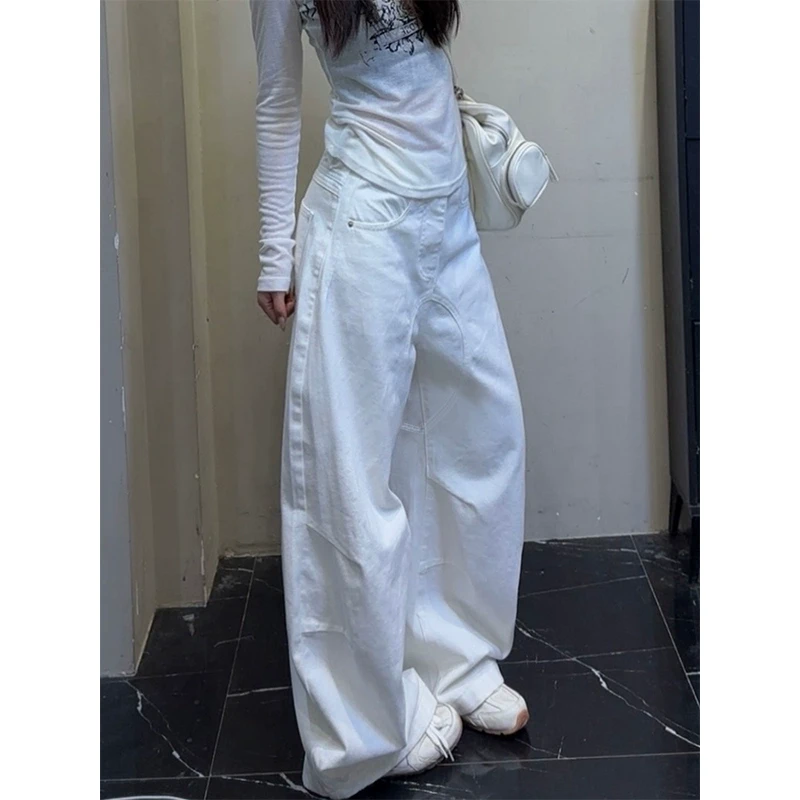 白色弯刀阔腿牛仔裤女夏季新款高腰宽松显瘦百搭休闲直筒工装裤子
