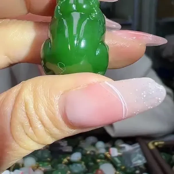 和田玉碧玉貔貅转运
