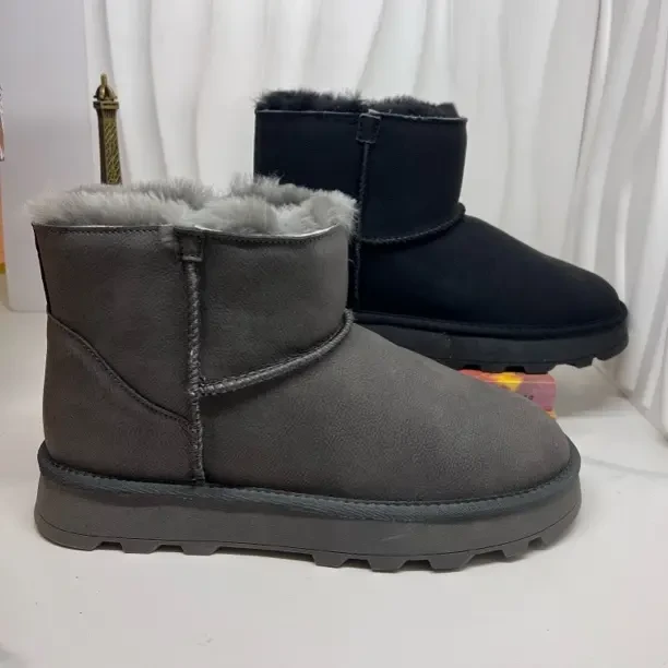 特大码雪地靴男士牛皮羊毛休闲防滑舒适