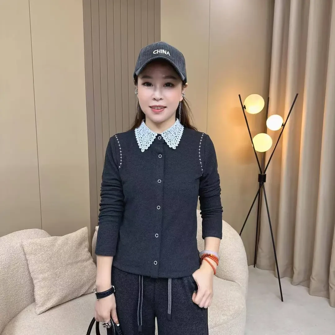 【莉莉】688秋冬新品双面澳绒保暖蕾丝领时尚减龄百搭打底衣女