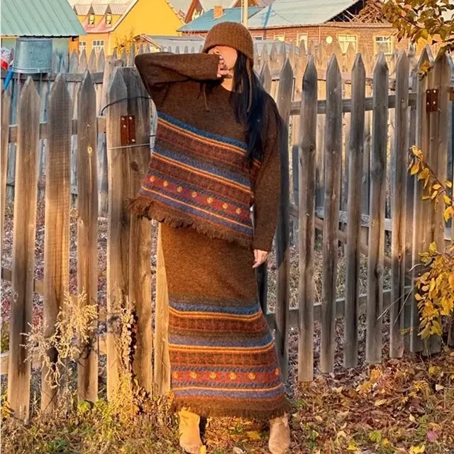 开春美拉德古着套装女撞色流苏针织毛衣半身裙一整套云南川西旅游