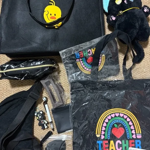 黑色字母印花帆布包大容量手提托特包帆布包单肩包斜挎包打包出