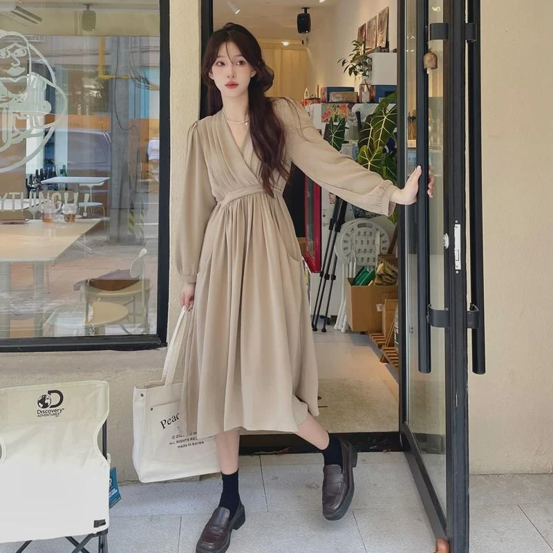 法式气质超好看V领长袖连衣裙女大码春夏季高端精致中长款裙子