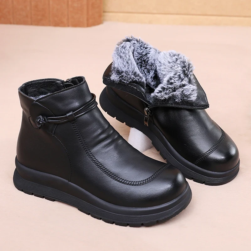 妈妈鞋冬季加绒新款中年靴子真皮软底短靴平底皮鞋中老年棉鞋女鞋