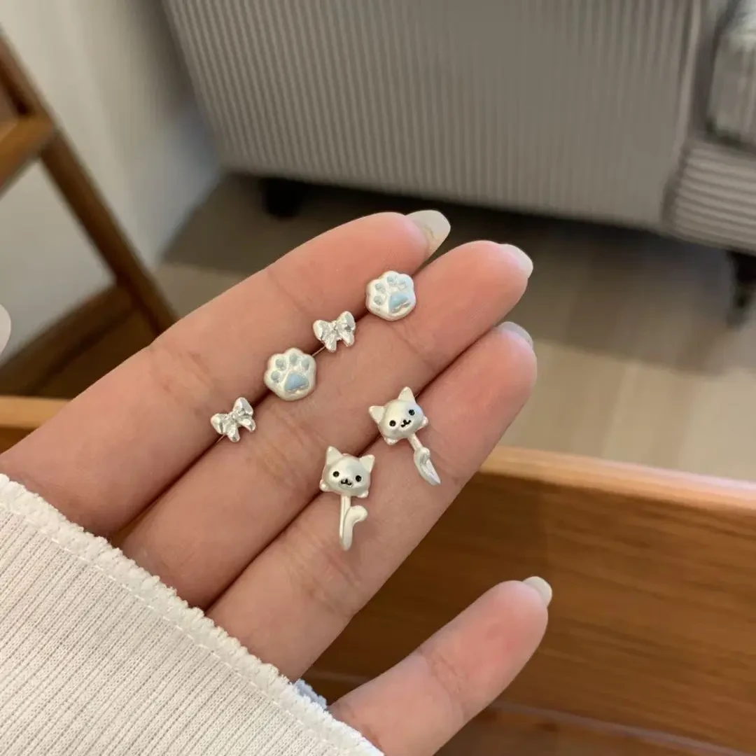 合金耳饰 小猫尾巴耳环简约可爱童趣小巧学生百搭耳钉卡