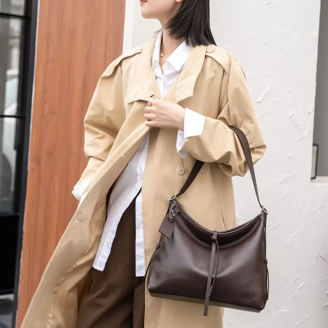 复古斜挎女包休闲真皮，秋冬慵懒风女士单肩斜挎大容量，时尚百搭
