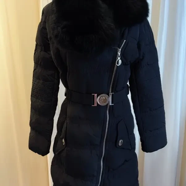 意大利产真毛收腰羽绒服