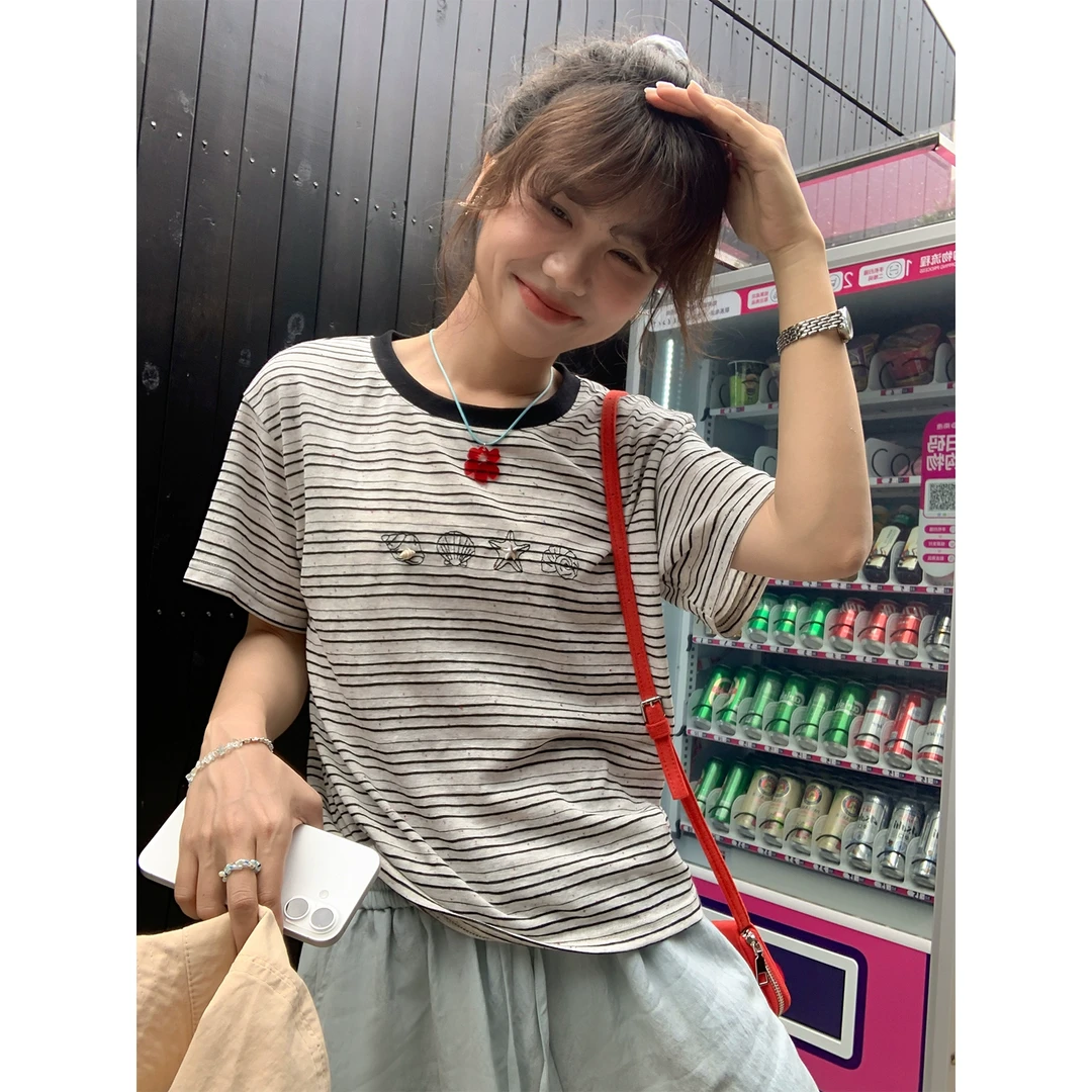 【西西里安】想去海边~自带彩点真贝壳装饰刺绣条纹短袖T恤
