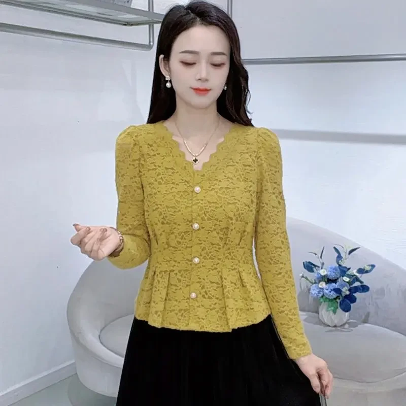 法式气质蕾丝打底衫2025秋季新款时尚洋气修身显瘦减龄长袖小衫潮