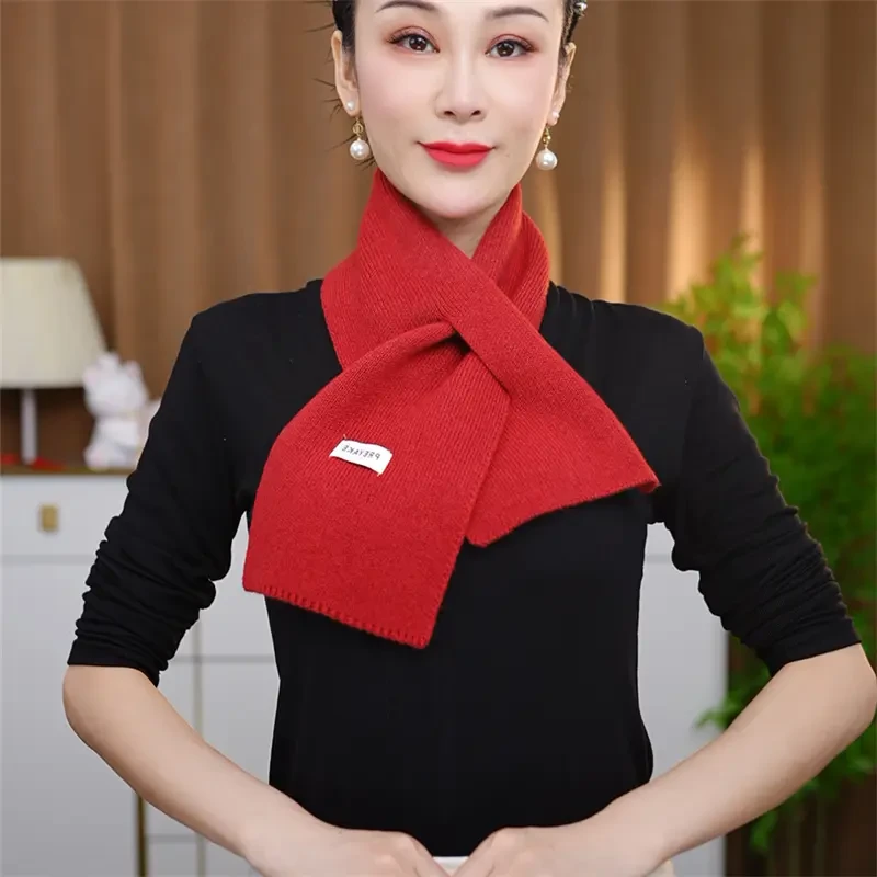 2025秋冬新款时尚百搭针织交叉围脖羊毛短款保暖护脖围领纯色围巾