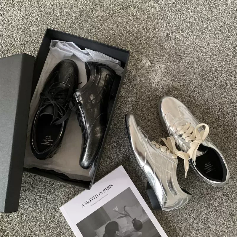 宋熙熙真皮复古擦色德训鞋2025春季新款阿甘鞋平底休闲圆头运动鞋