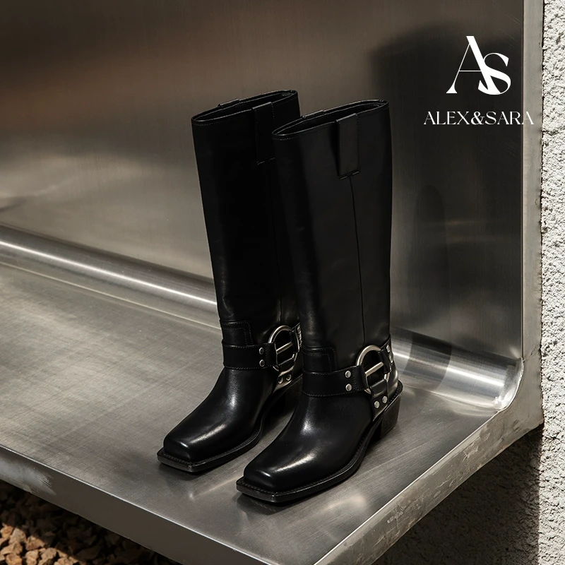ALEXSARA原创设计 2025秋冬新款 方头粗跟真皮金属环直筒靴长靴子