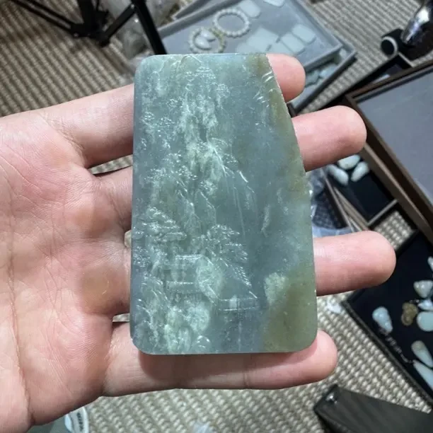 和田玉山水牌挂件