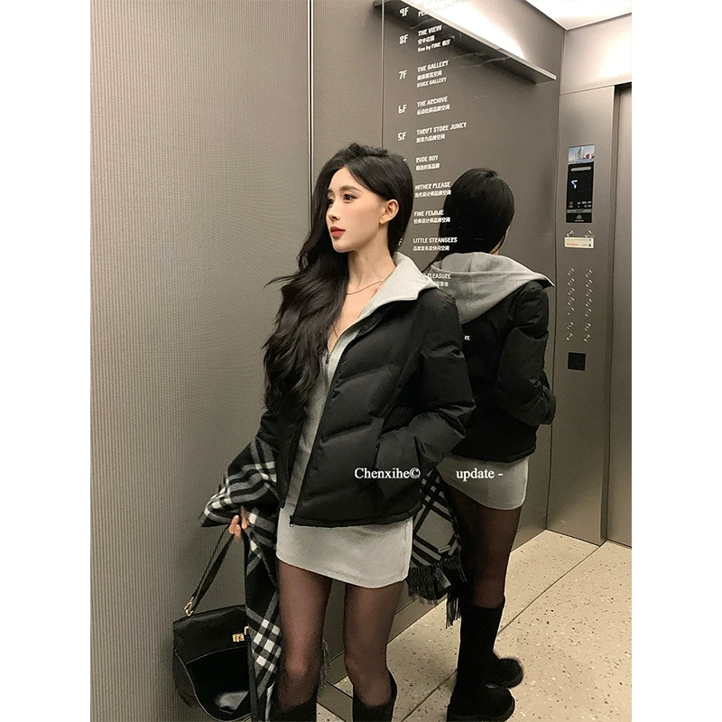 何晨曦 「小暖包」修身冬季简约收腰轻薄小立领羽绒服T0612W