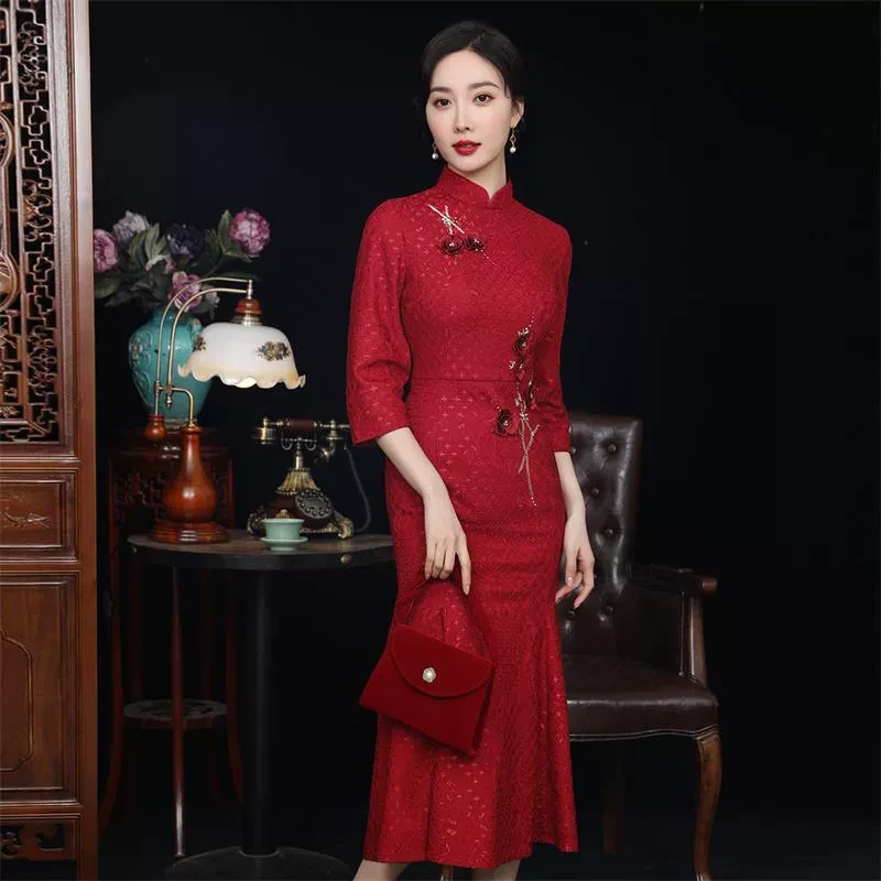 崔万志改良珠绣定位花鱼尾蕾丝裙宴会敬酒服旗袍连衣裙