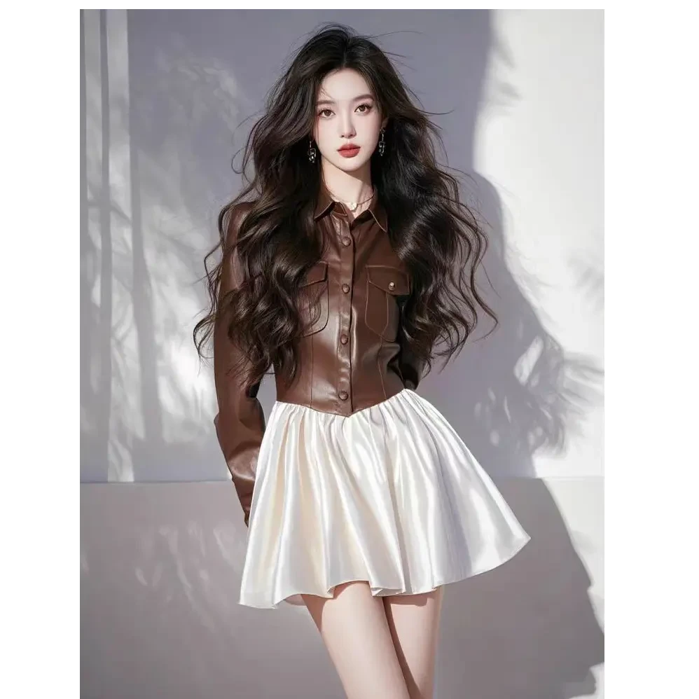 2025春季新款今年皮衣拼接裙子高级感超好看气质千金风咖色连衣裙