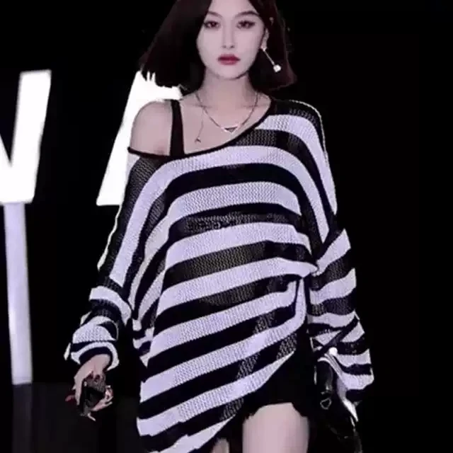 夏季黑白条纹冰丝针织衫女薄款宽松慵懒风防晒罩衫辣妹镂空上衣