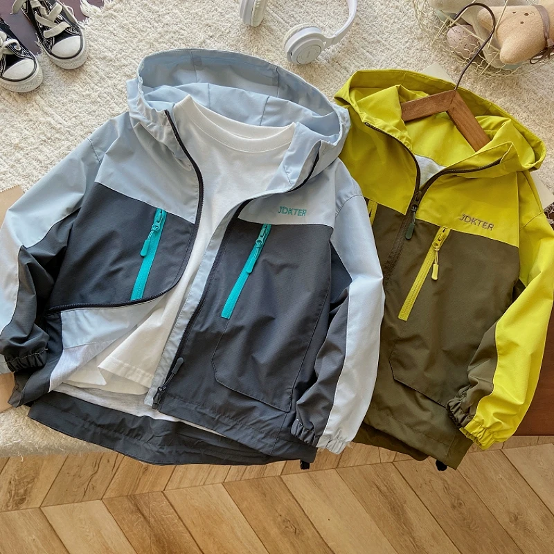 男童软壳连帽外套2025春秋款儿童拼色防风上衣男孩户外夹克上衣