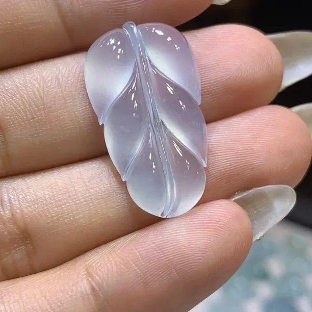 缅甸天然翡翠A货，白冰叶子，金枝玉叶，精品，镶嵌起来一流