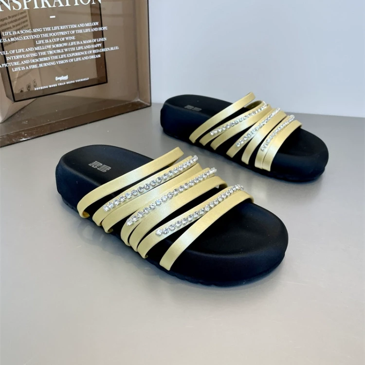 欧洲站2025夏季新款休闲度假细带组合一字拖女外穿轻奢水钻凉拖鞋