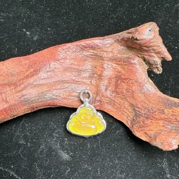 天然a货翡翠佛公吊坠