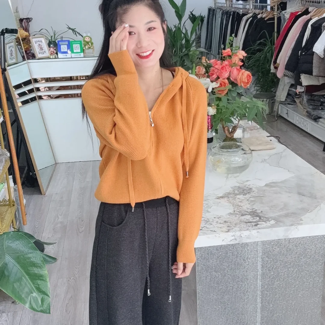 纯色简约连帽针织开衫女春秋小香风外搭薄款毛衣外套宽松拉链上衣