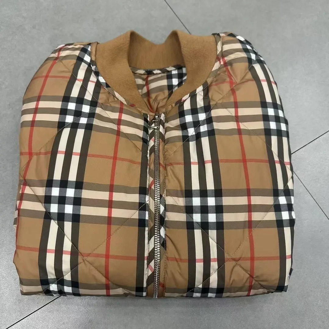 深圳高端定制女士休闲时尚羽绒服90白鸭绒