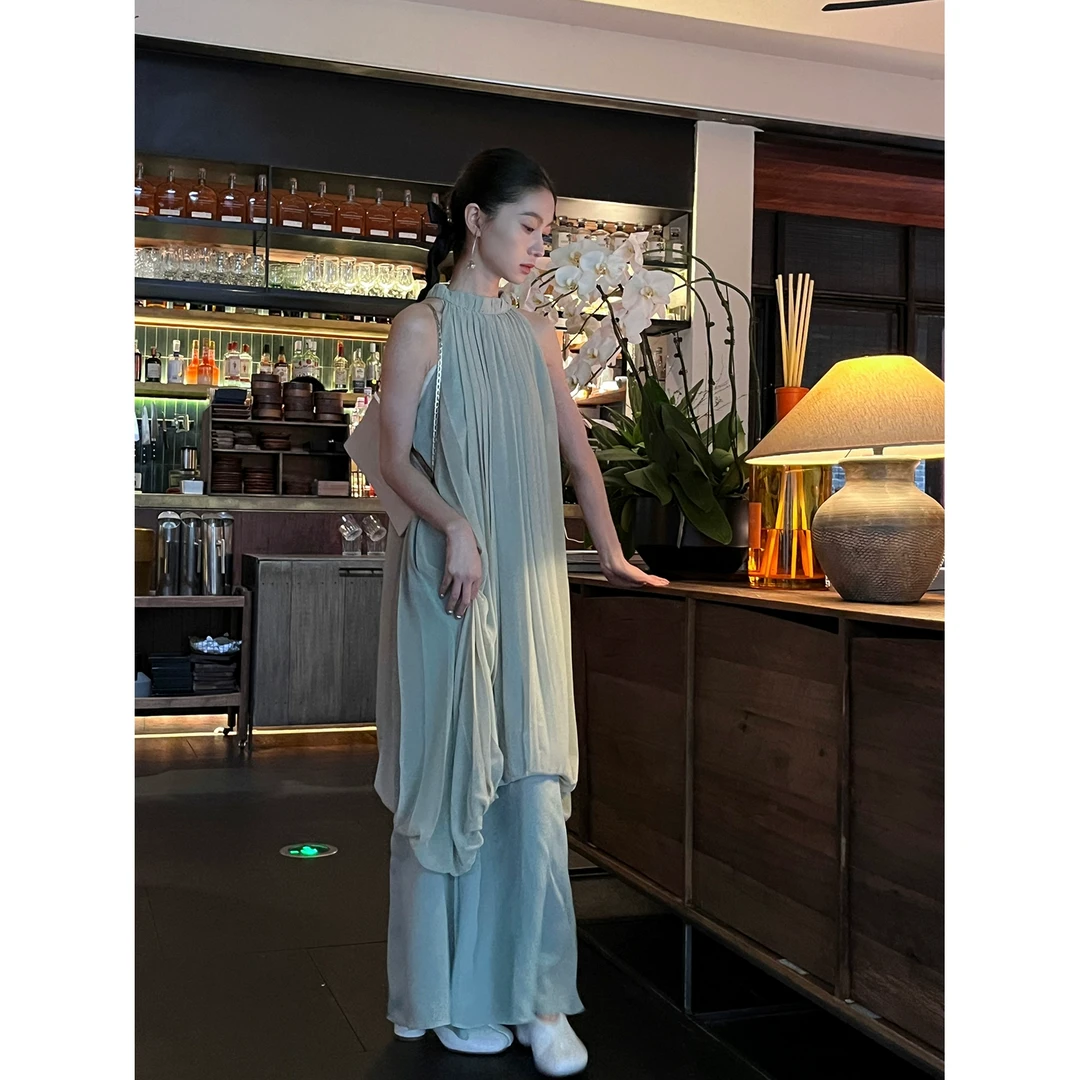 cunblvd常存 烟笼寒水月笼沙 天青色笼纱轻薄锁骨连衣裙