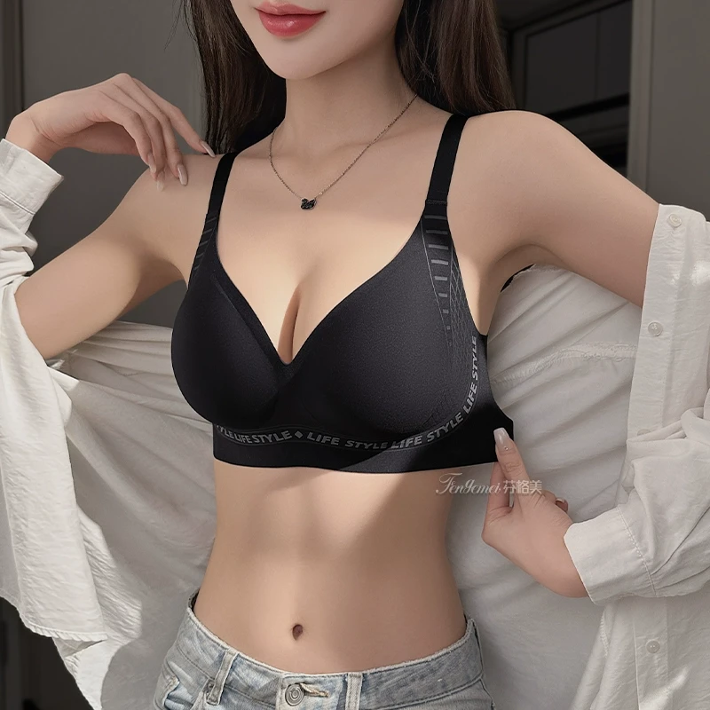 内衣女2024新款爆款小胸聚拢显大无钢圈收副乳防下垂性感文胸无痕