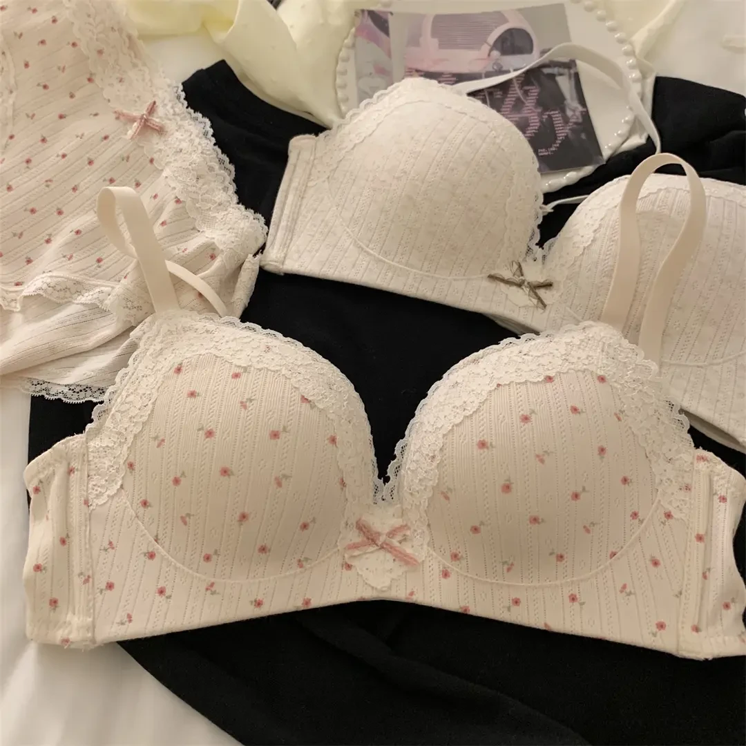 "播放幸福正片"【日杂碎花】纯欲少女蕾丝花边内衣无钢圈文胸套装