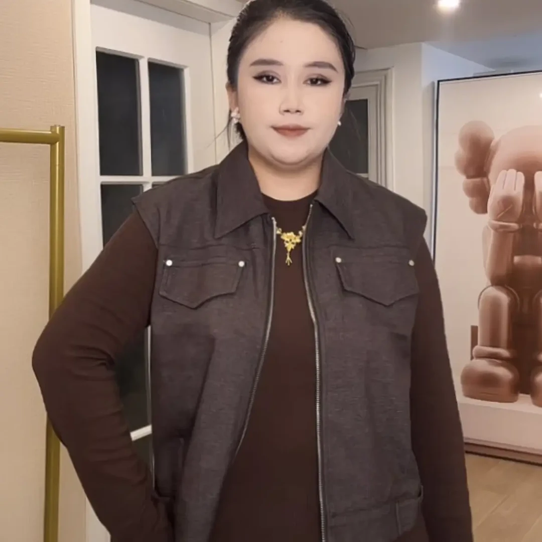 秋季牛仔马甲与阔腿裤休闲显瘦时尚三件套装