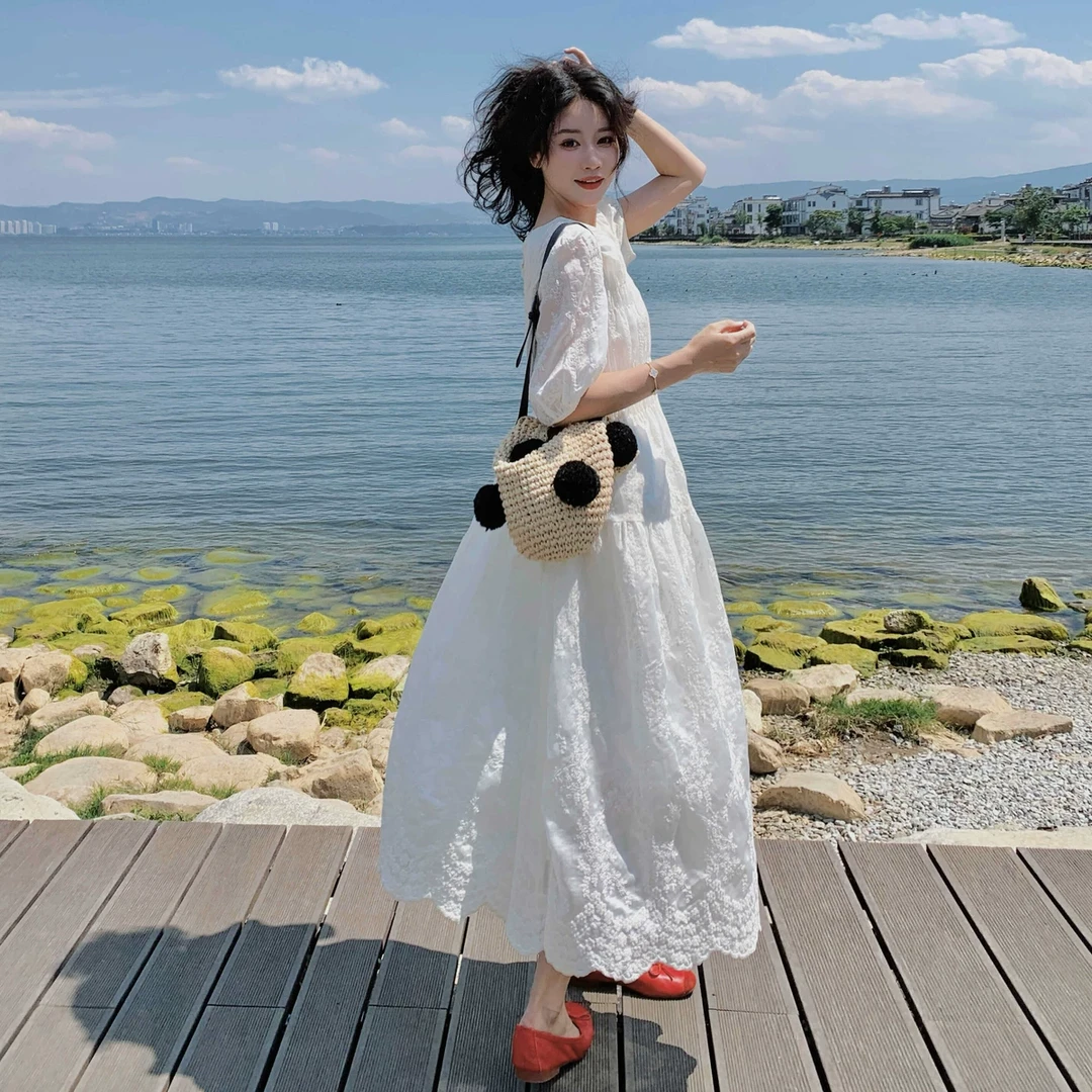 白色连衣裙女高级感女夏季2025新款法式别致刺绣薄纱宽松初恋长裙