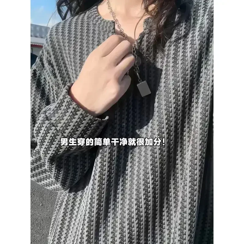 【优质选择】小香风千鸟格v领长袖t恤男款cleanfit条纹打底衫卫衣